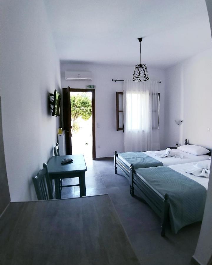 Mavrikou Helen Apartments İskiri Dış mekan fotoğraf