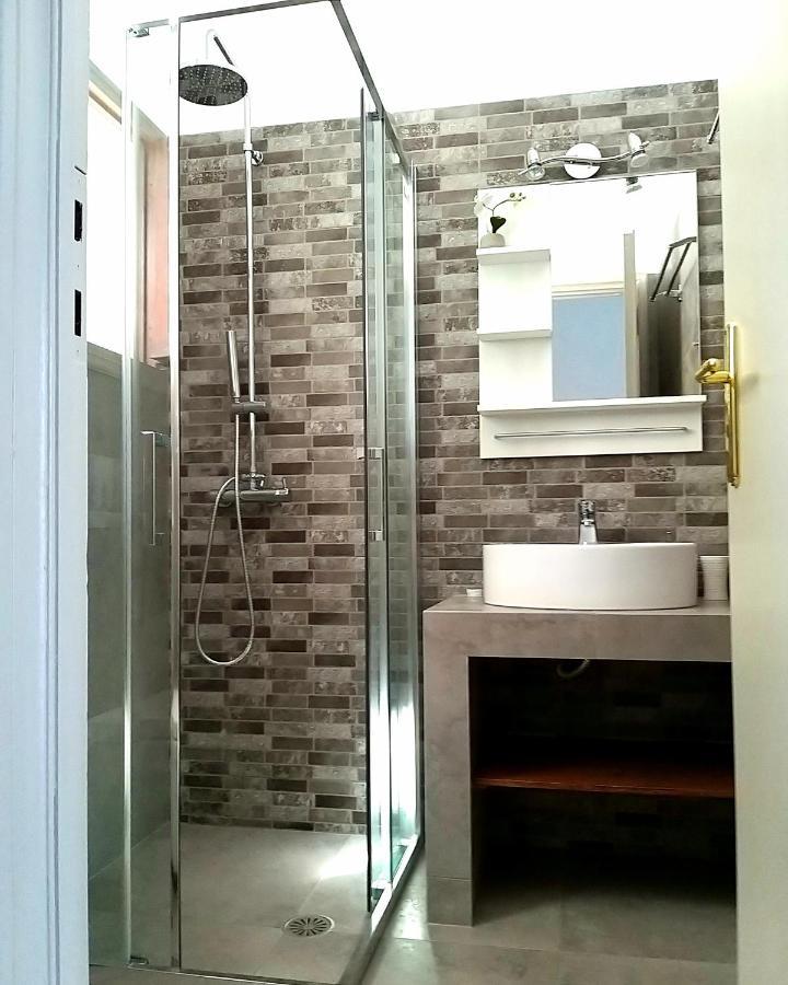 Mavrikou Helen Apartments İskiri Dış mekan fotoğraf