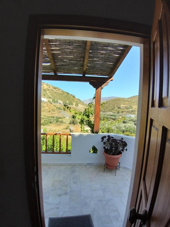 Mavrikou Helen Apartments İskiri Dış mekan fotoğraf
