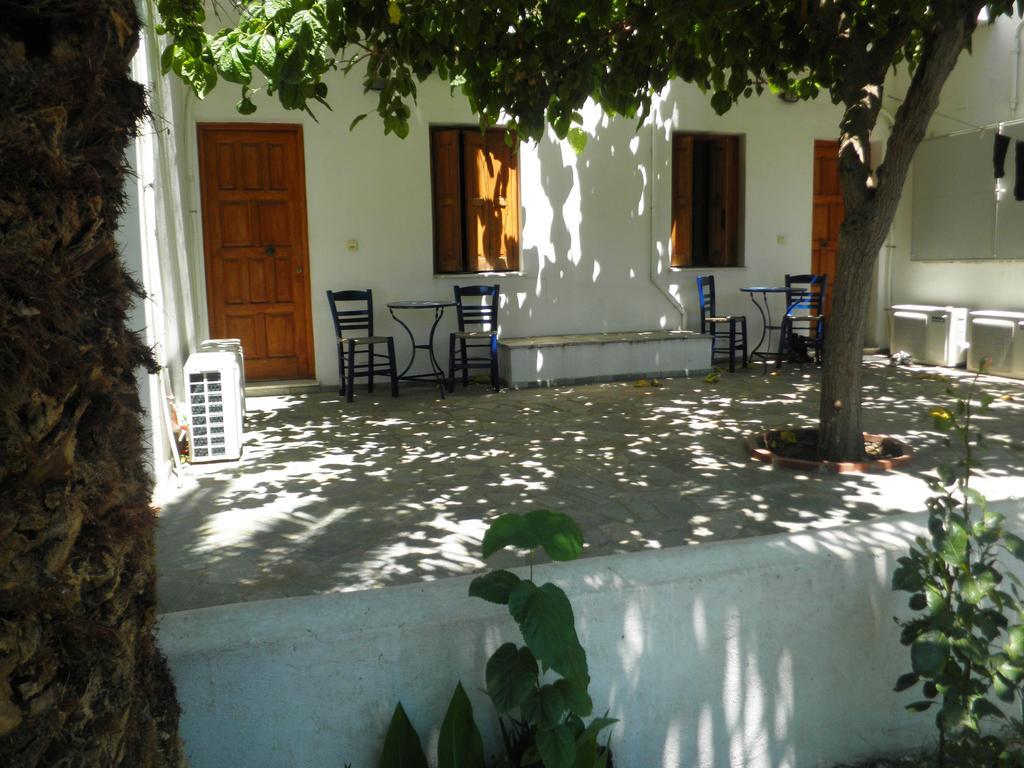 Mavrikou Helen Apartments İskiri Oda fotoğraf