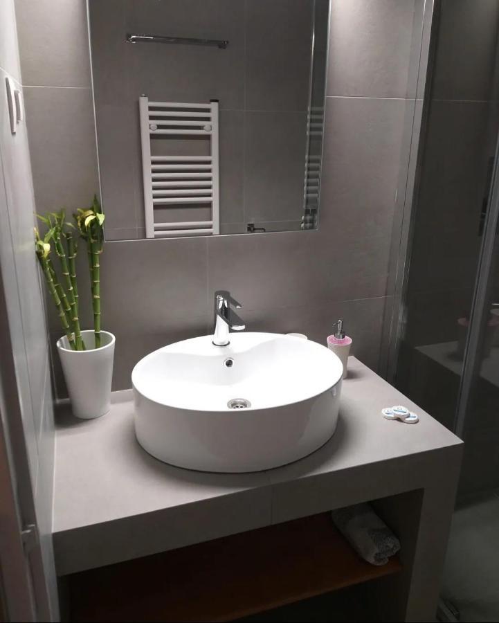 Mavrikou Helen Apartments İskiri Dış mekan fotoğraf