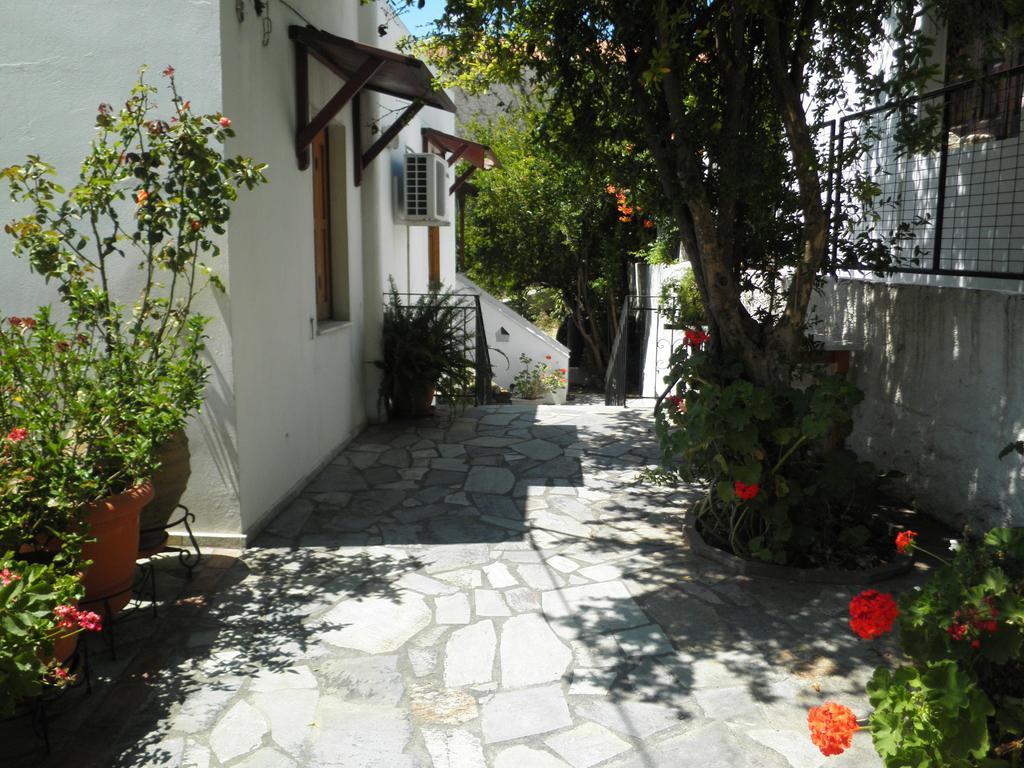 Mavrikou Helen Apartments İskiri Oda fotoğraf