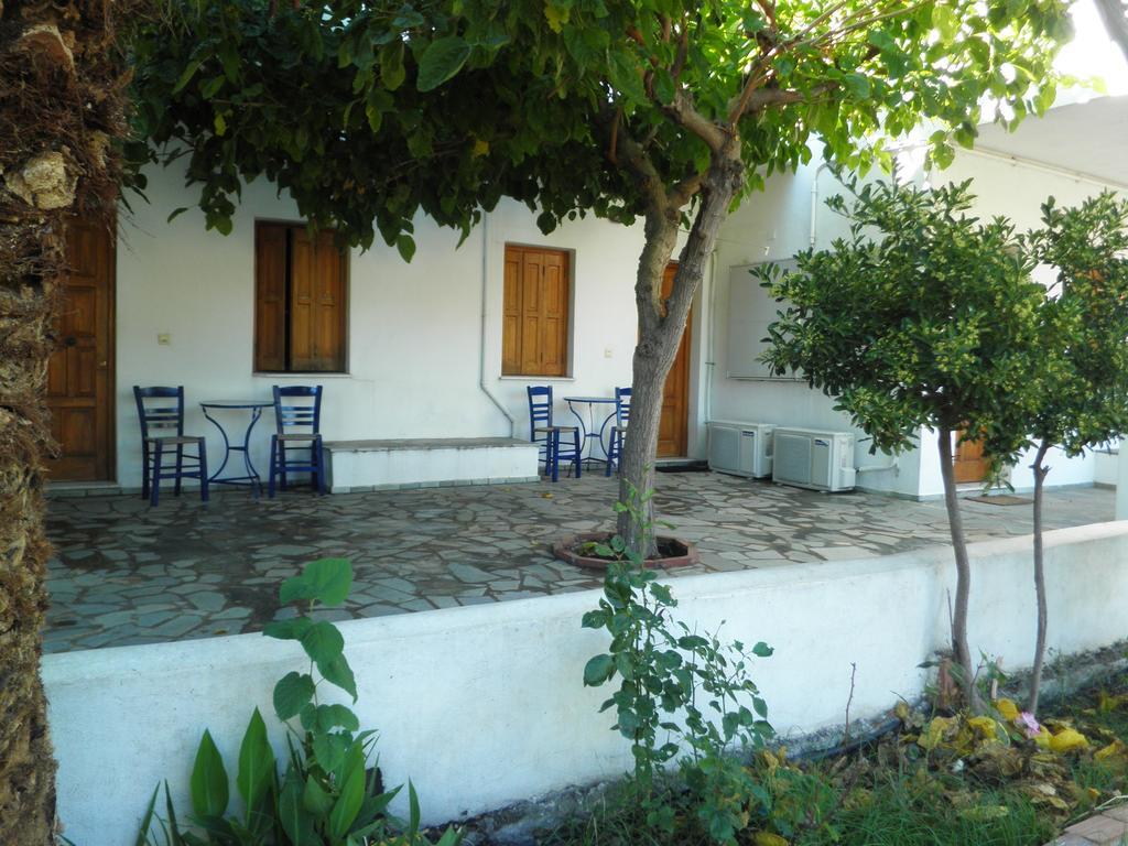 Mavrikou Helen Apartments İskiri Oda fotoğraf